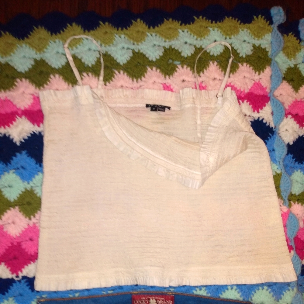 White Crop Top - Picture 4 of 5